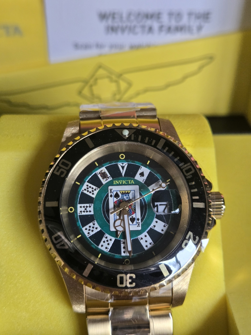 50525 Invicta Pro Diver House Of Cards Gold Black Bezel Men's Watch 40mm